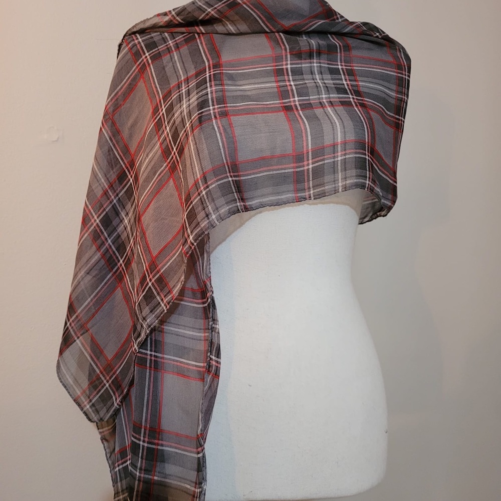 Checkered Scarf - Picture 2 of 5